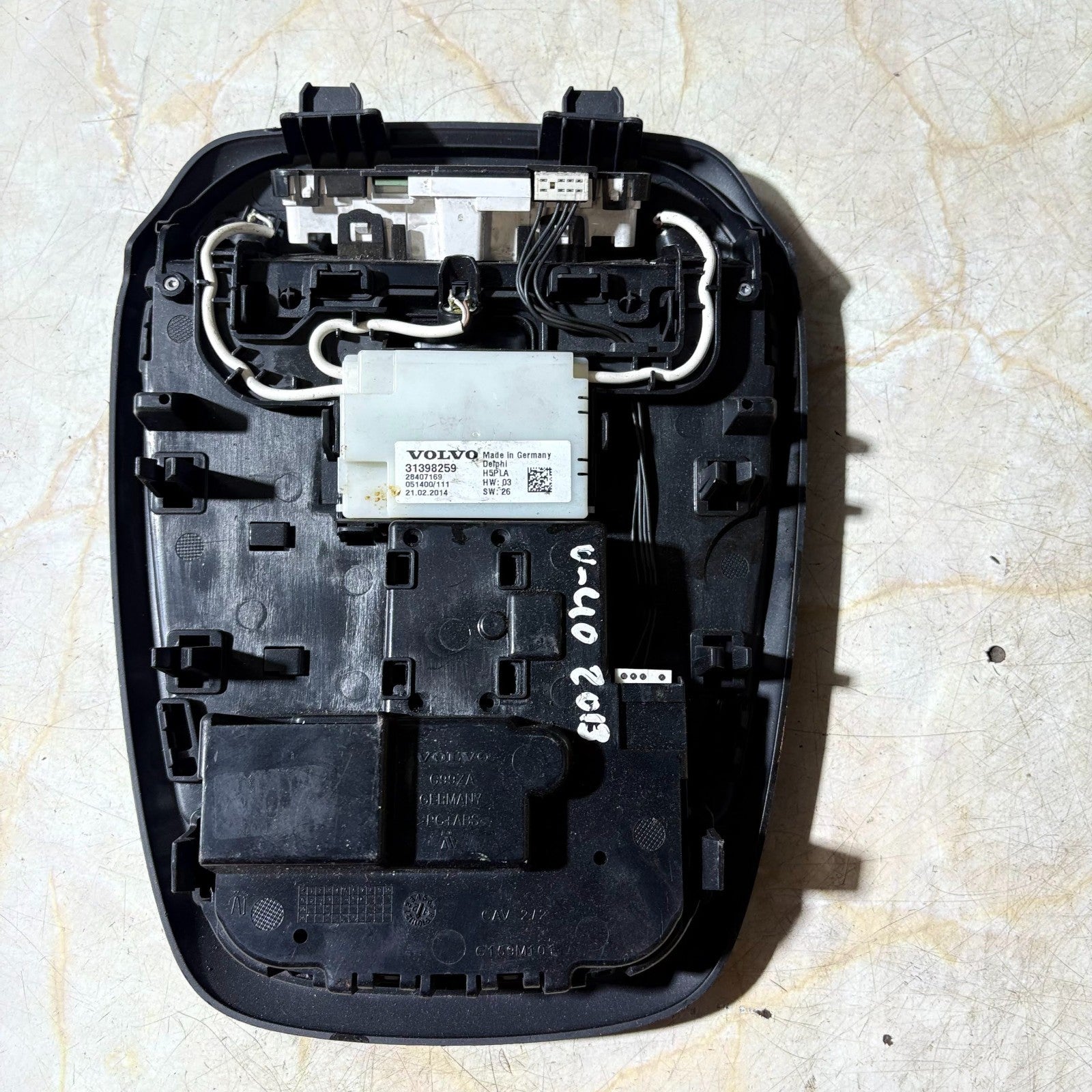 31398259 Volvo V40 5 Door 2012-2019 Front Headliner Roof Reading Light Panel