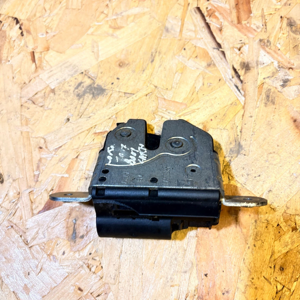 VAUXHALL CORSA BOOT LATCH LOCK CATCH MECHANISM 55701971