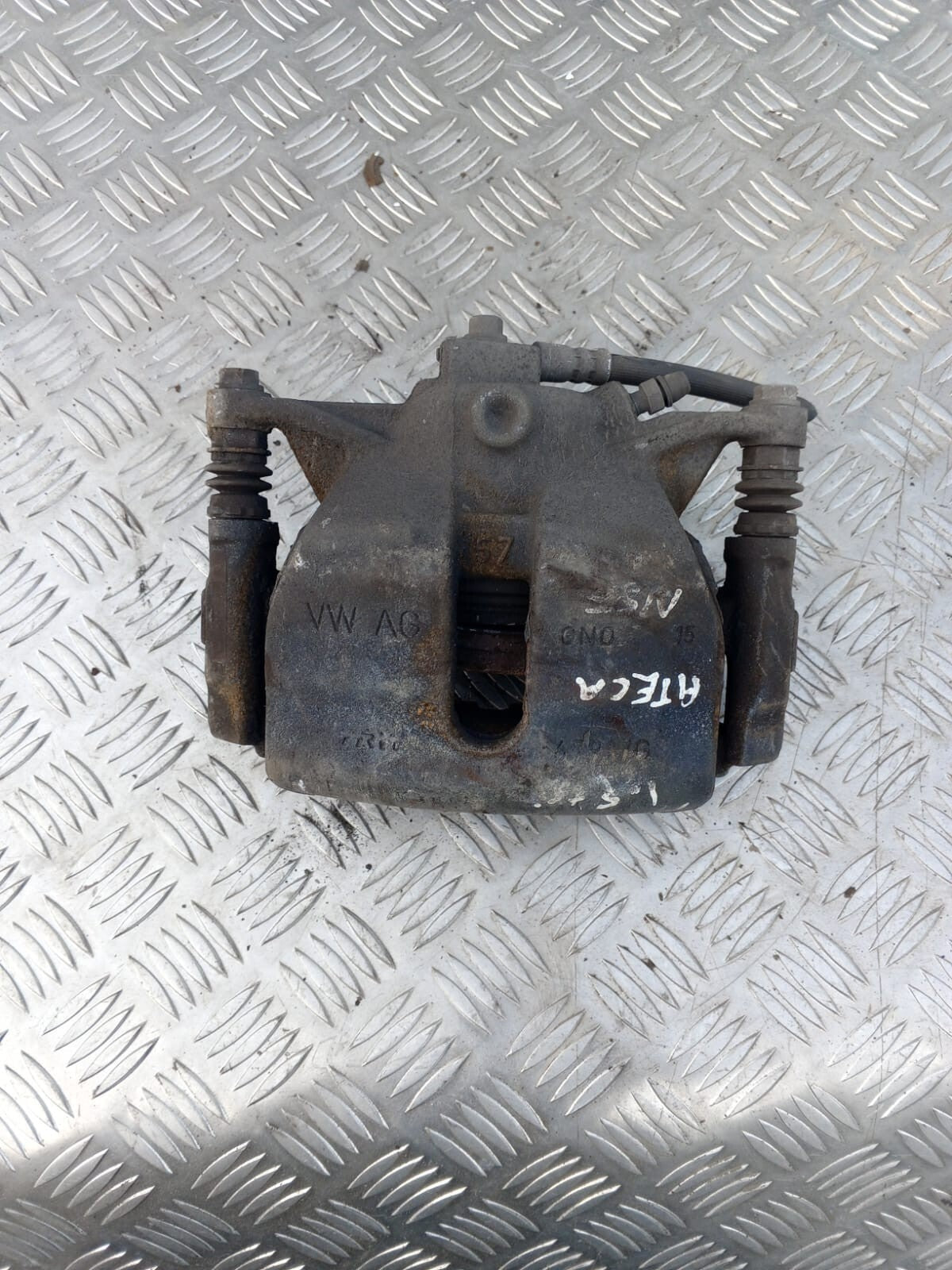 SEAT ATECA MK1 2016-2025 FRONT LEFT N/S BRAKE CALIPER CARRIER 8V0615123D