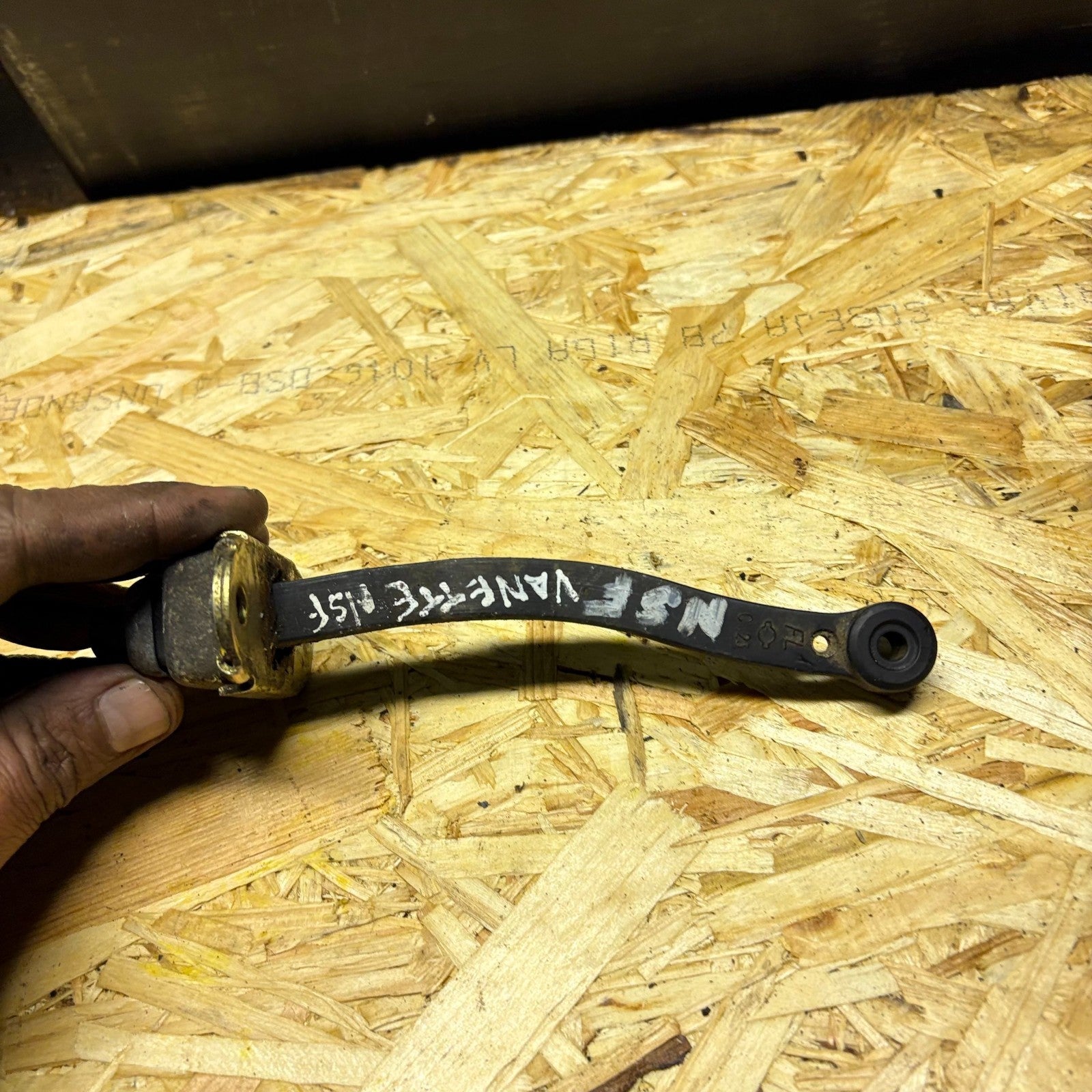 NISSAN VANETTE PASSENGER FRONT LEFT SIDE DOOR CHECK STRAP