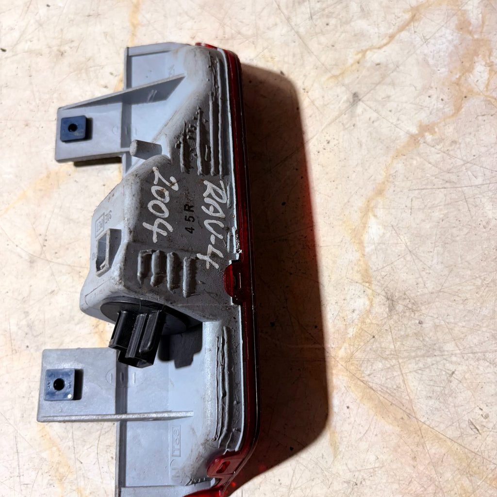 Toyota RAV4 Mk2 2004-2005 High Level Brake Light 3rd Stop Lamp 81570-42015