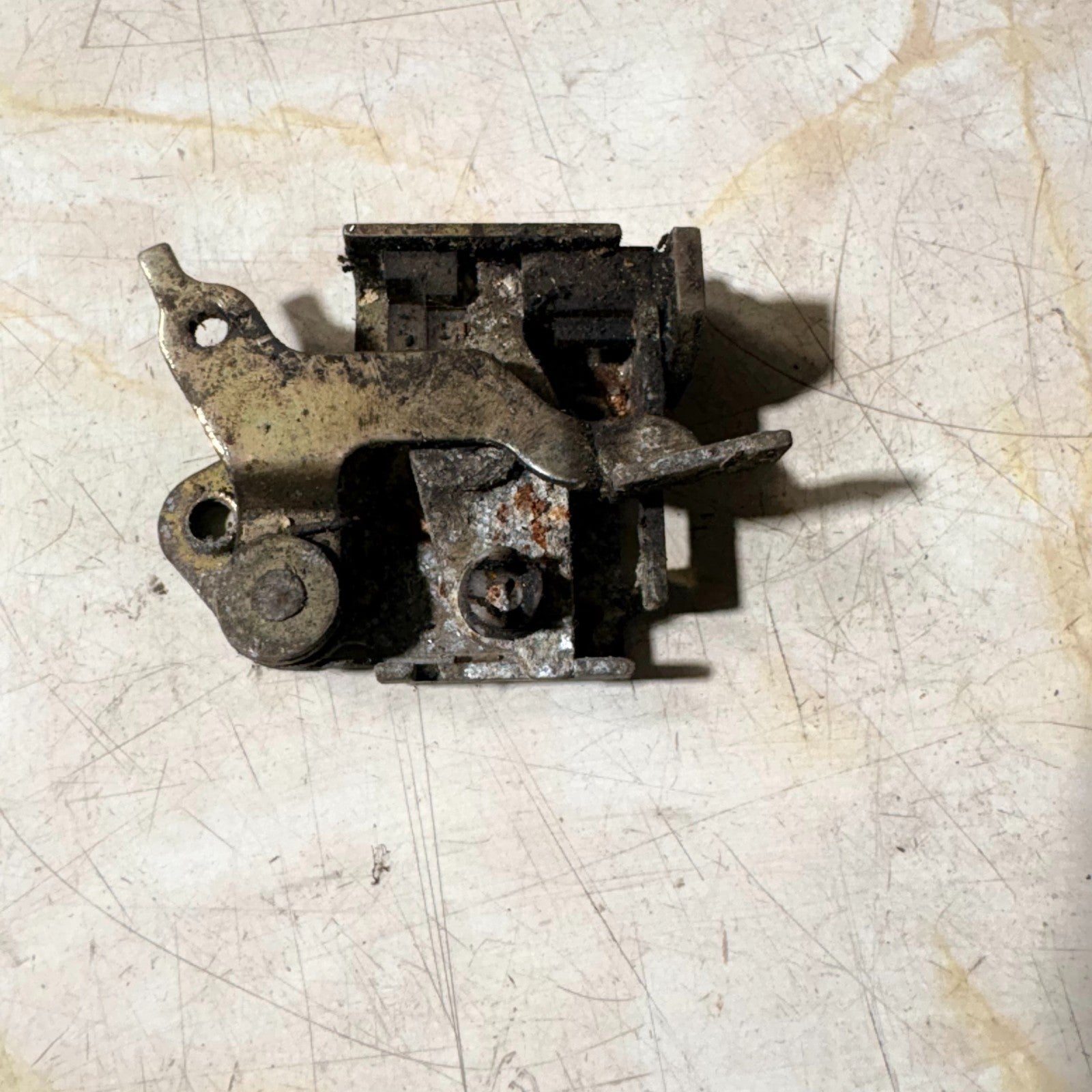 Mercedes Atego Hood Lock Mechanism 9737200235