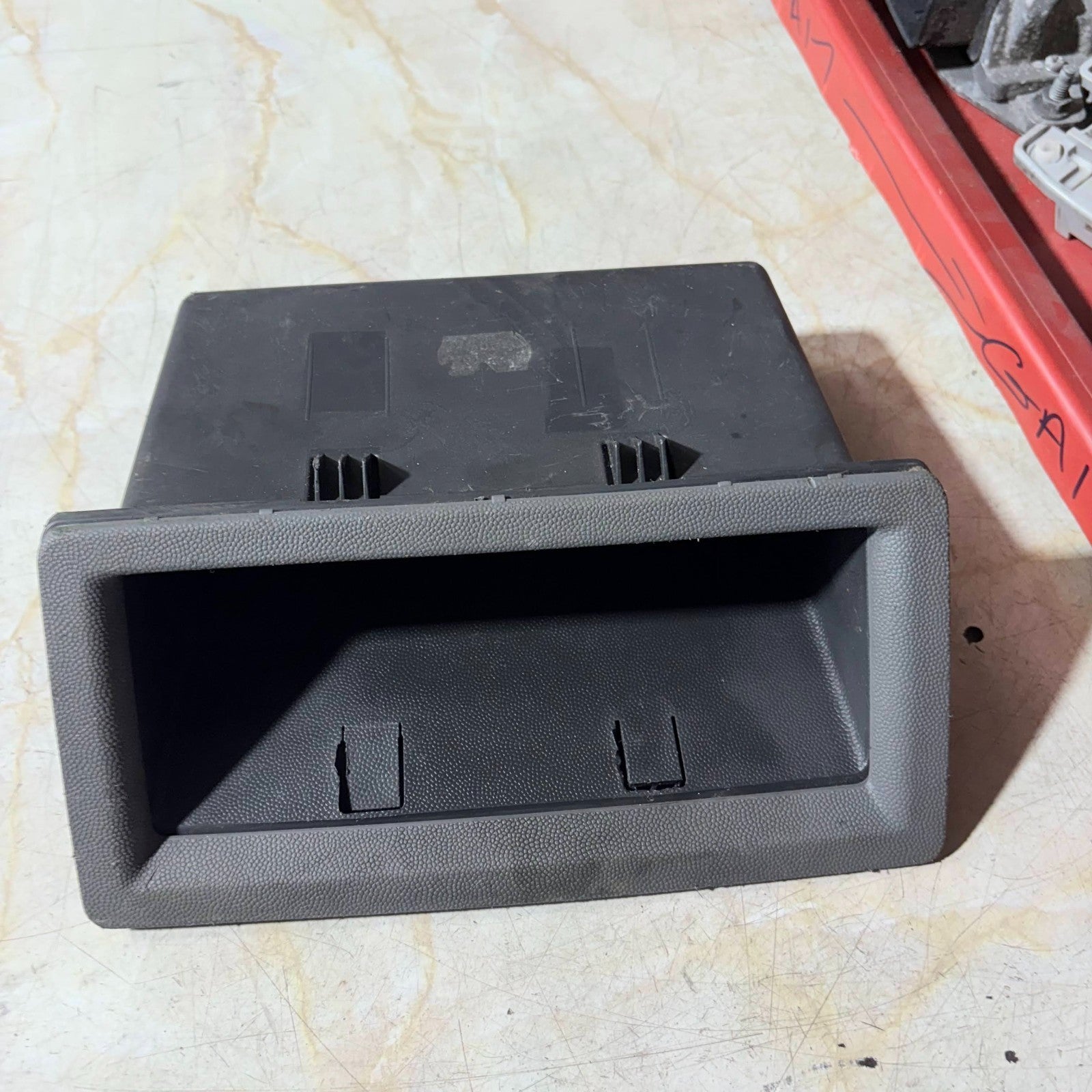 2002 VAUXHALL COMBO UNDER DASHBOARD STORAGE TRAY 09114397