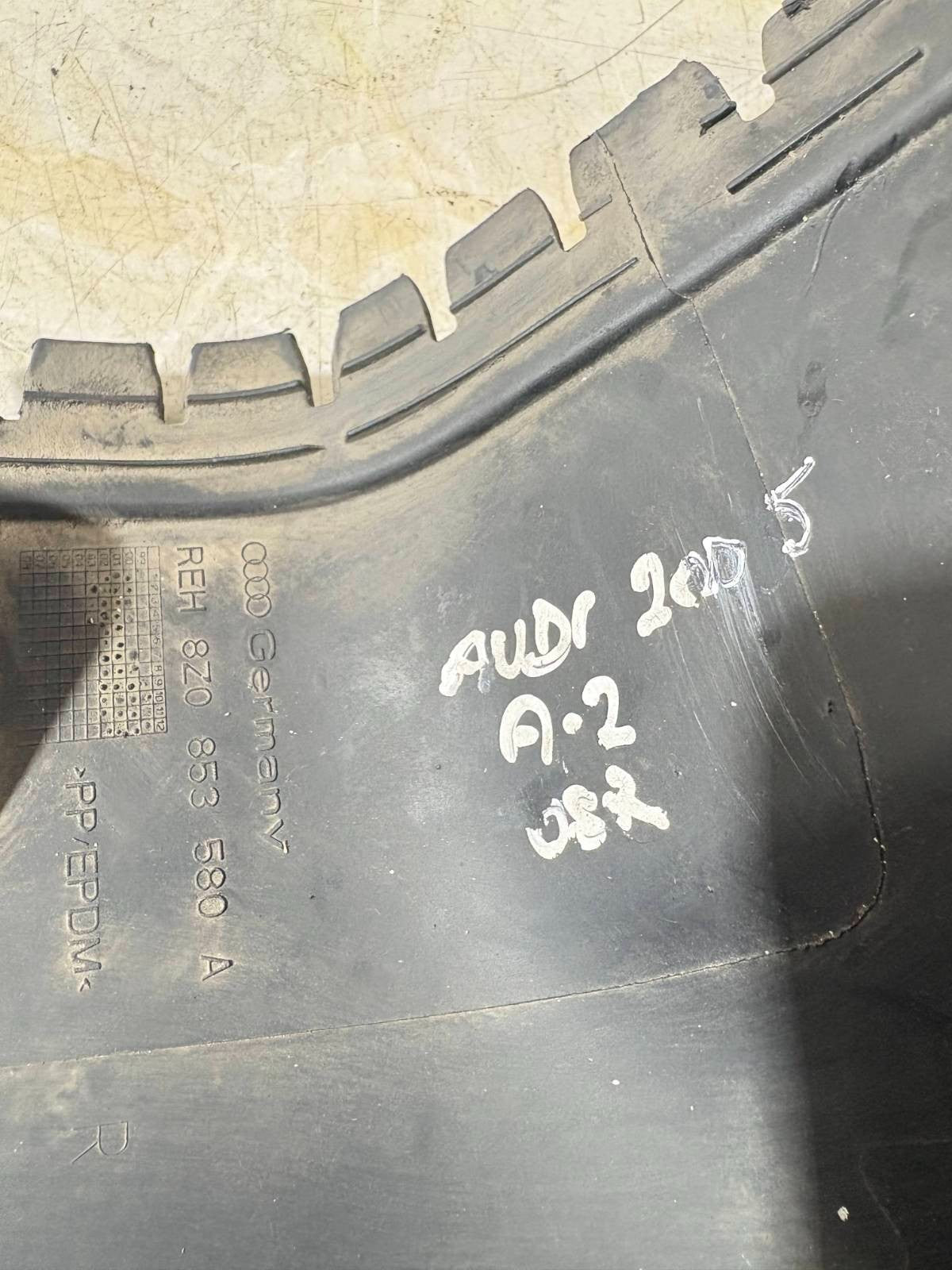 Audi A2 2005 Rear Right Sill Sill Trim End Cap 8Z0853580A