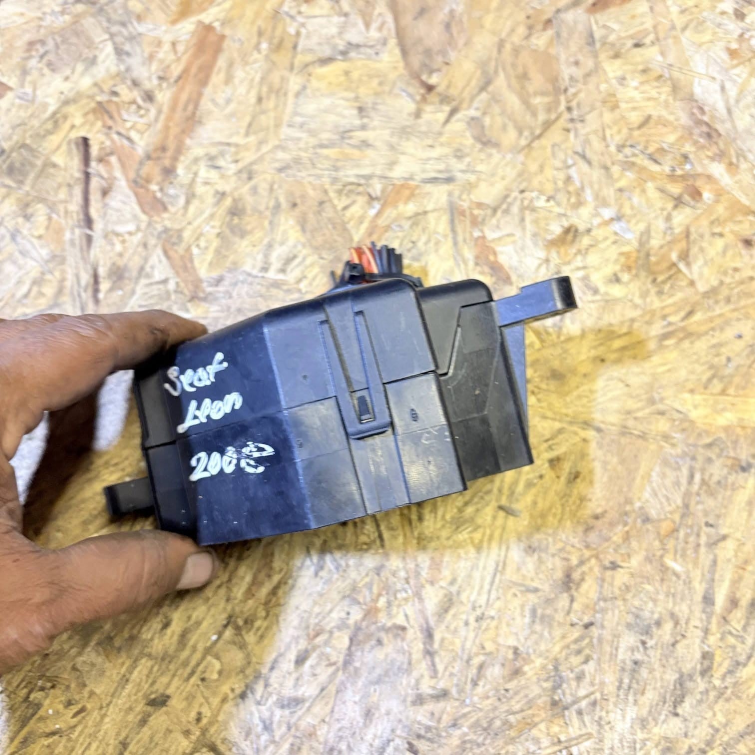 SEAT LEON FR 2005-2012 FUSE BOX