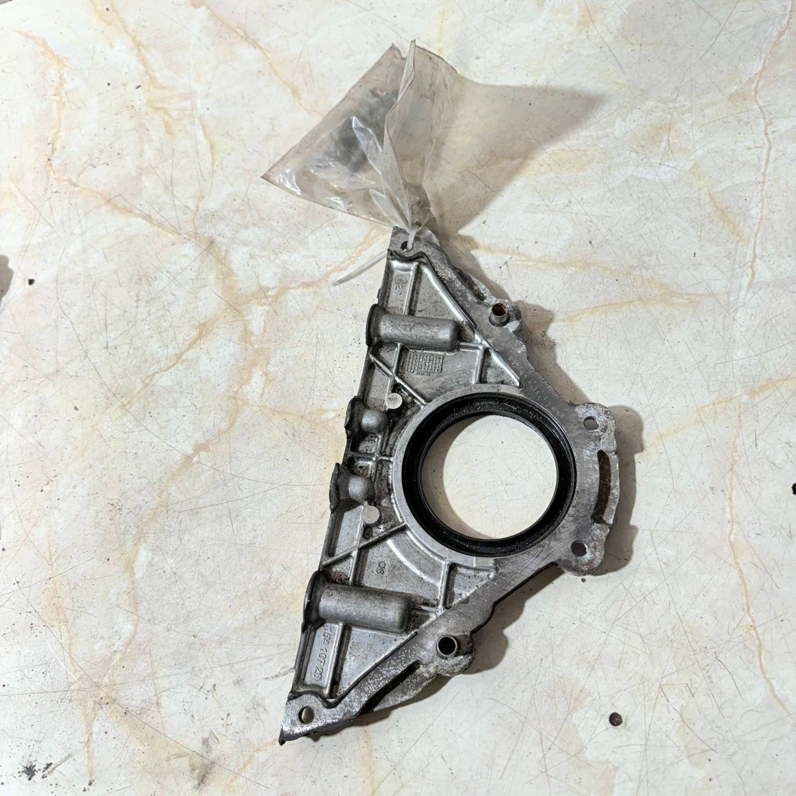 MERCEDES 651 SPRINTER CRANK OIL SEAL HOUSING A6510110108