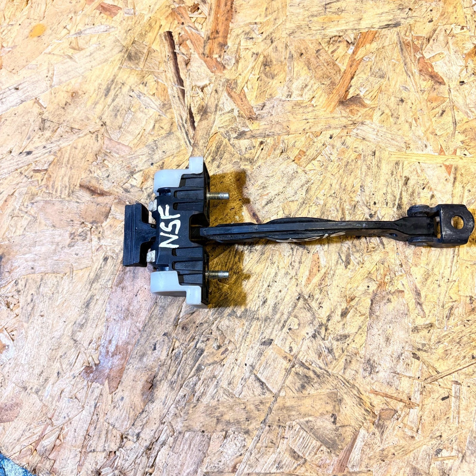VAUXHALL INSIGNIA 2016 DOOR CHECK STRAP FRONT LEFT 9021frt
