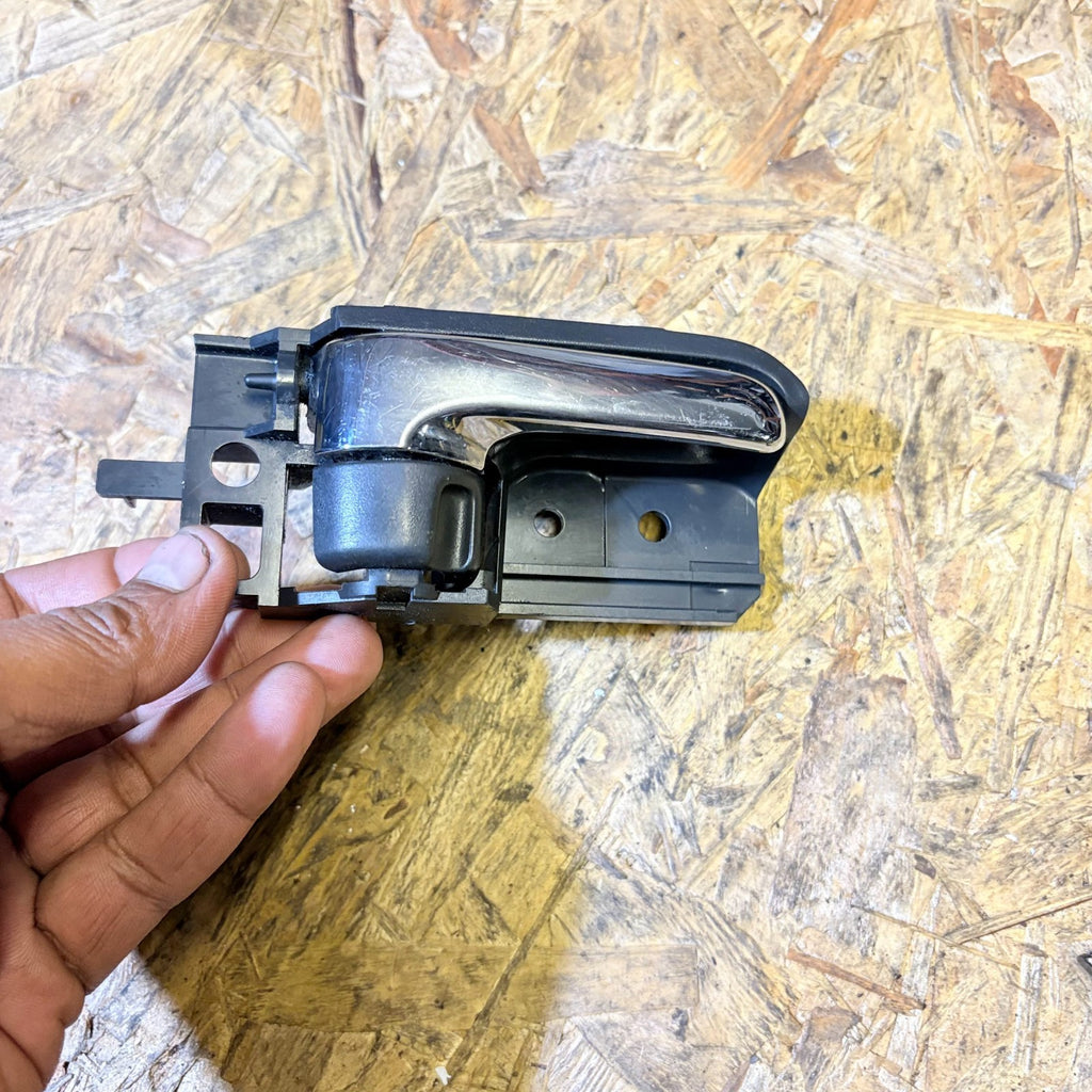 Toyota Corolla E14 E15 Front Right Interior Door Handle Saloon 2008-2014 Used