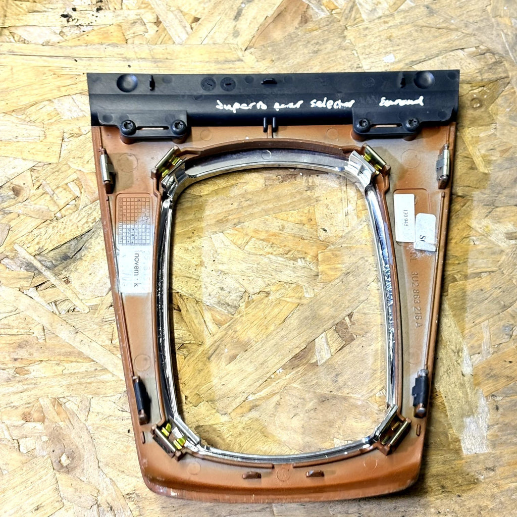 Skoda Superb Interior trim 3U2863216A, #1477086-53 130945