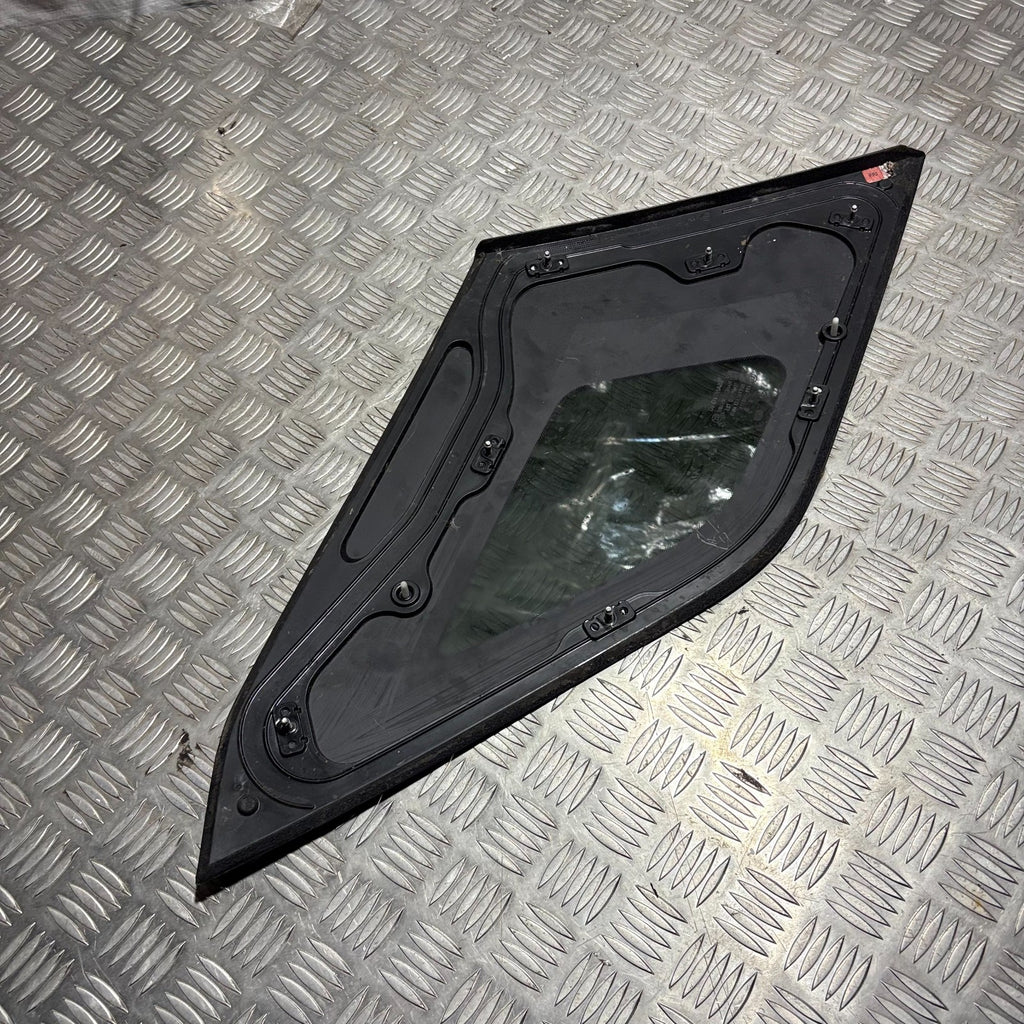 2016-2019 SSANGYONG TIVOLI Quarter Window Glass Rear Right Side