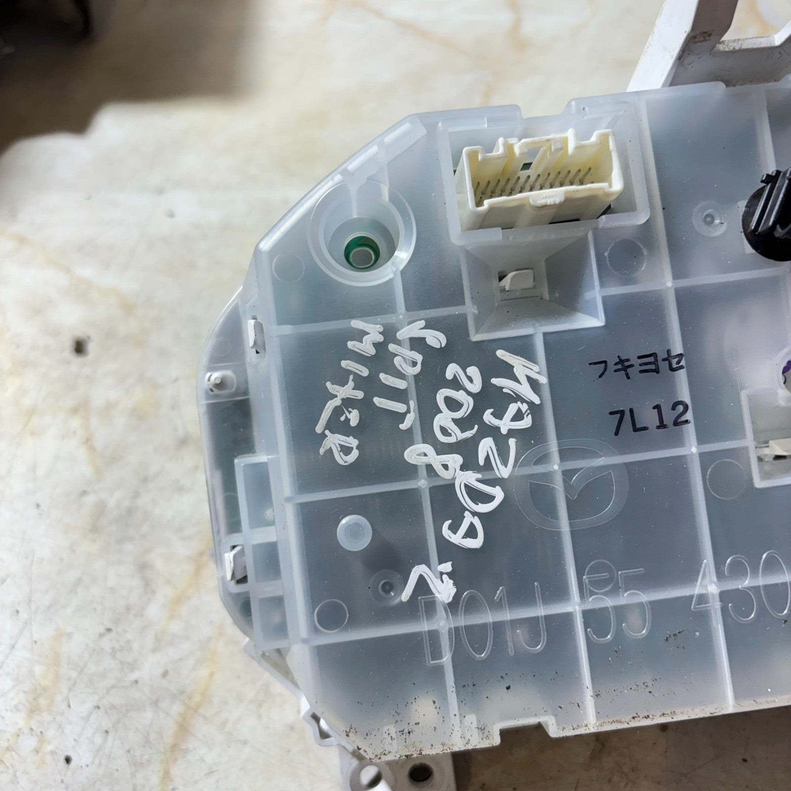 MAZDA 2 2007-2014 SPEEDOMETER INSTRUMENT CLUSTER ASDF80C