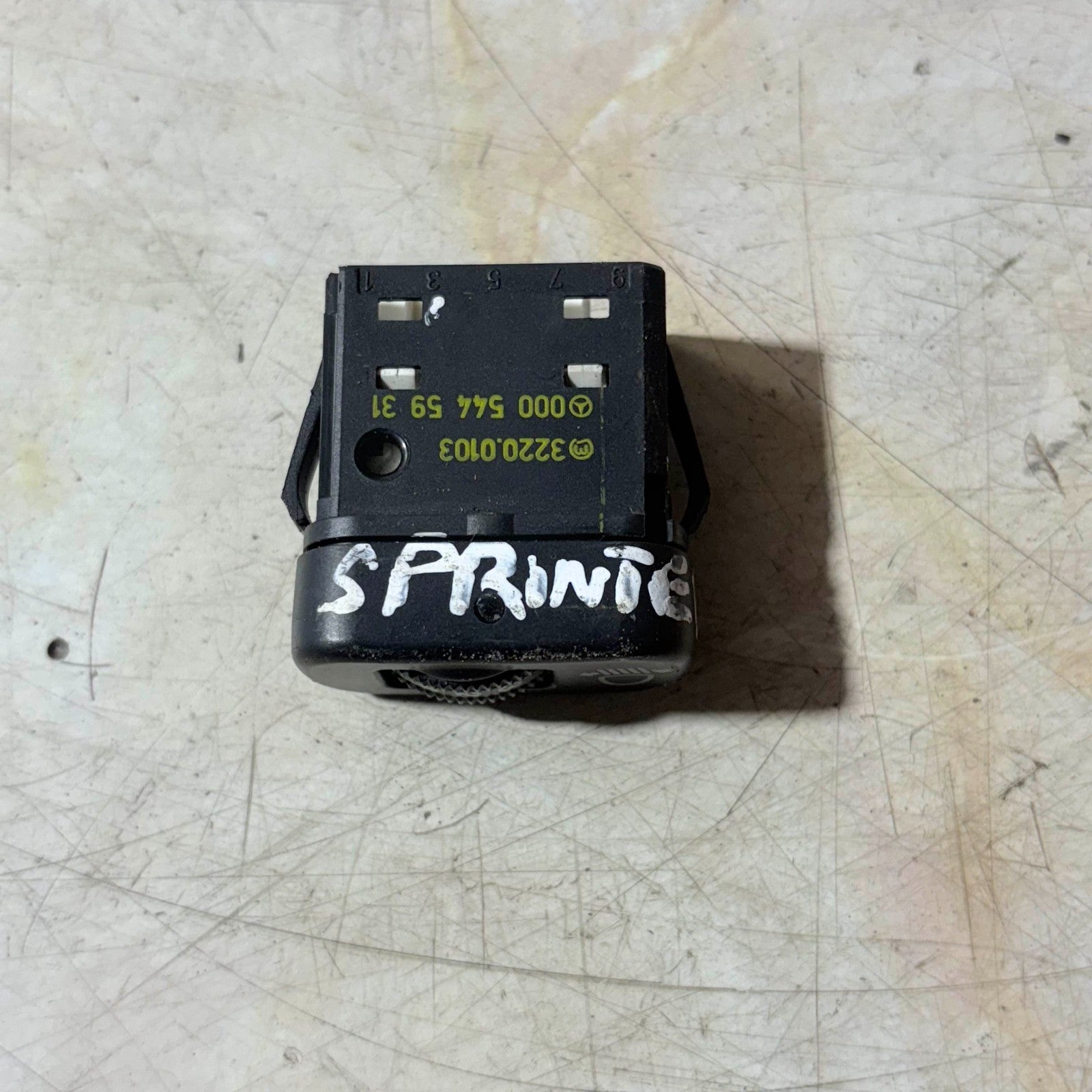MERCEDES SPRINTER W906 06-13 LIGHT ADJUSTER SWITCH 0005445931