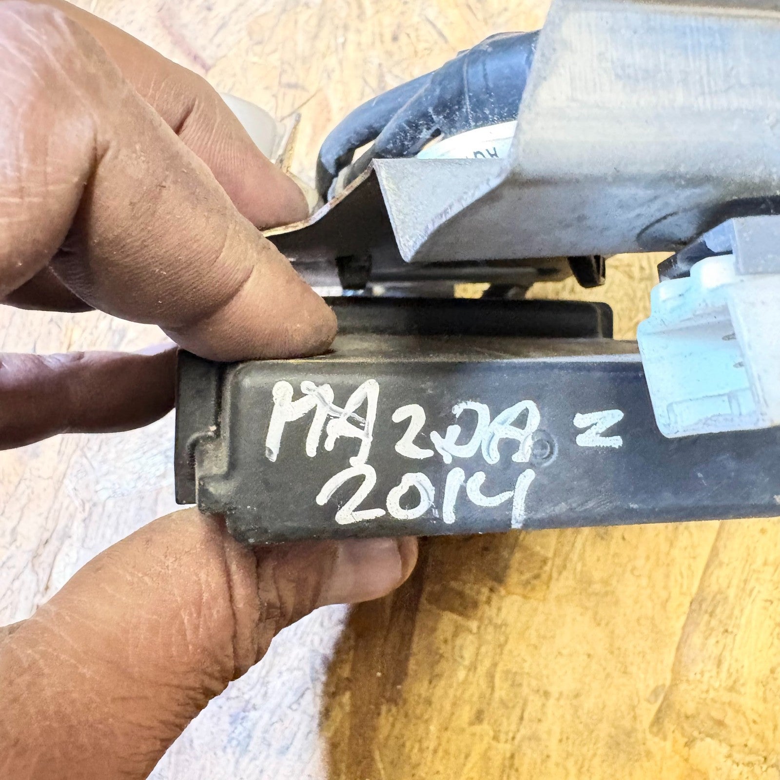 MAZDA 2 2008-2015 PARKING DISTANCE CONTROL MODULE DP74-67UU5-A