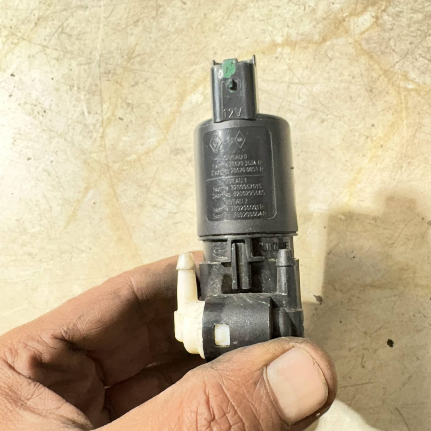 RENAULT DACIA NISSAN WINDSCREEN WASHER PUMP MONO 2 PIN 286203634R 289200001R
