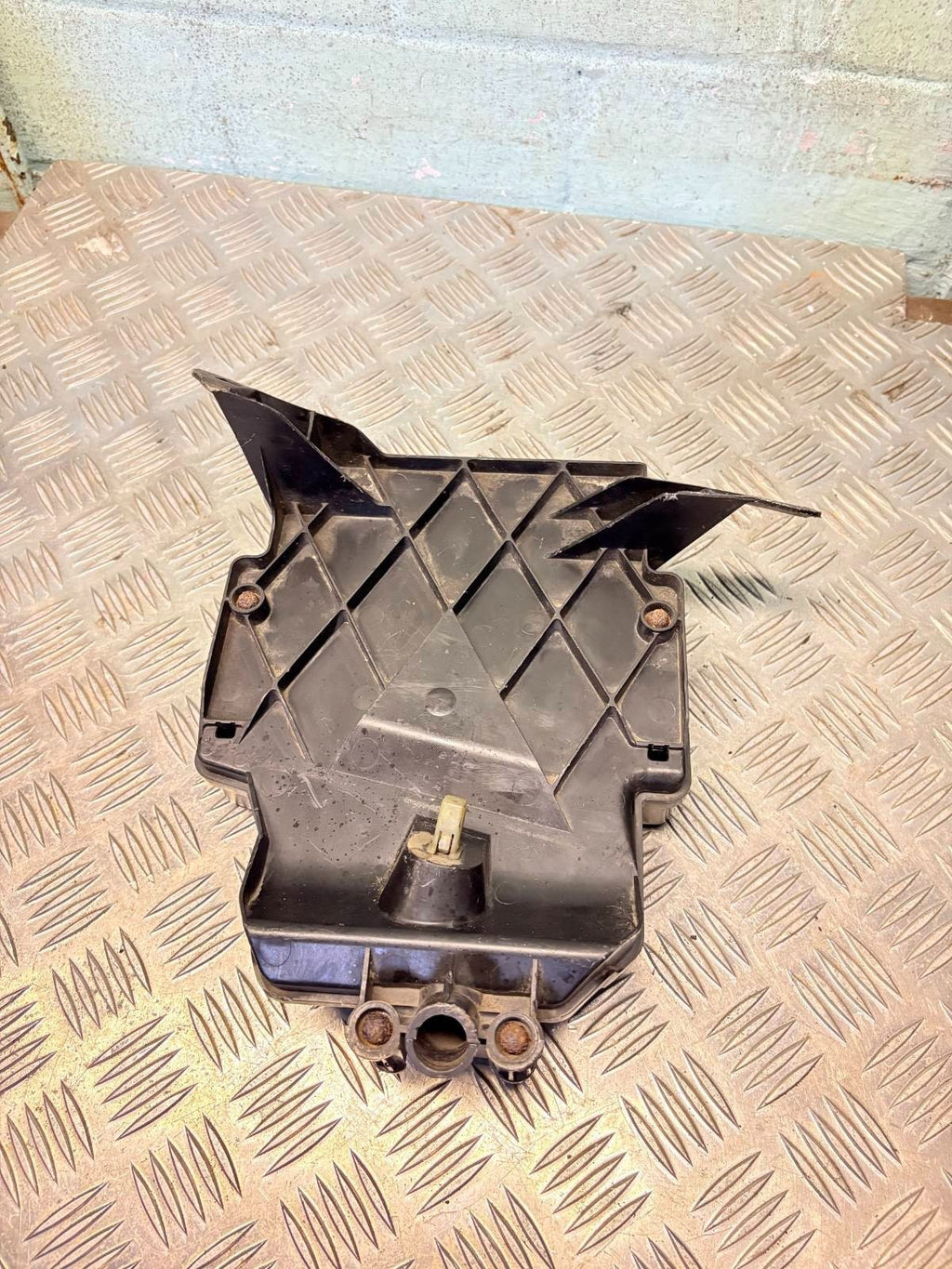 FORD MONDEO FUSE RELAY BOX 2.0 DIESEL MK5 2003