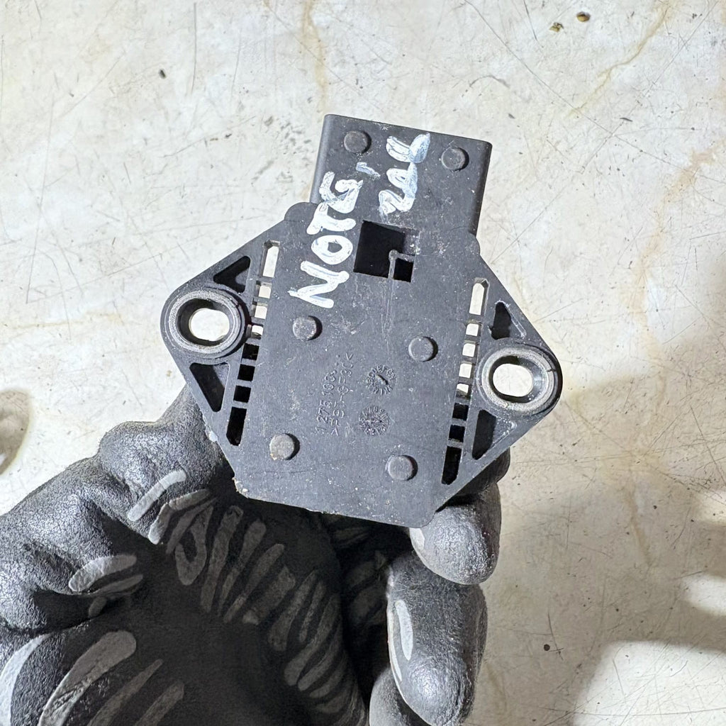 Nissan Note E11 2006-2012 ESP Yaw Rate Sensor Bosch 0265005265 47931BC40A