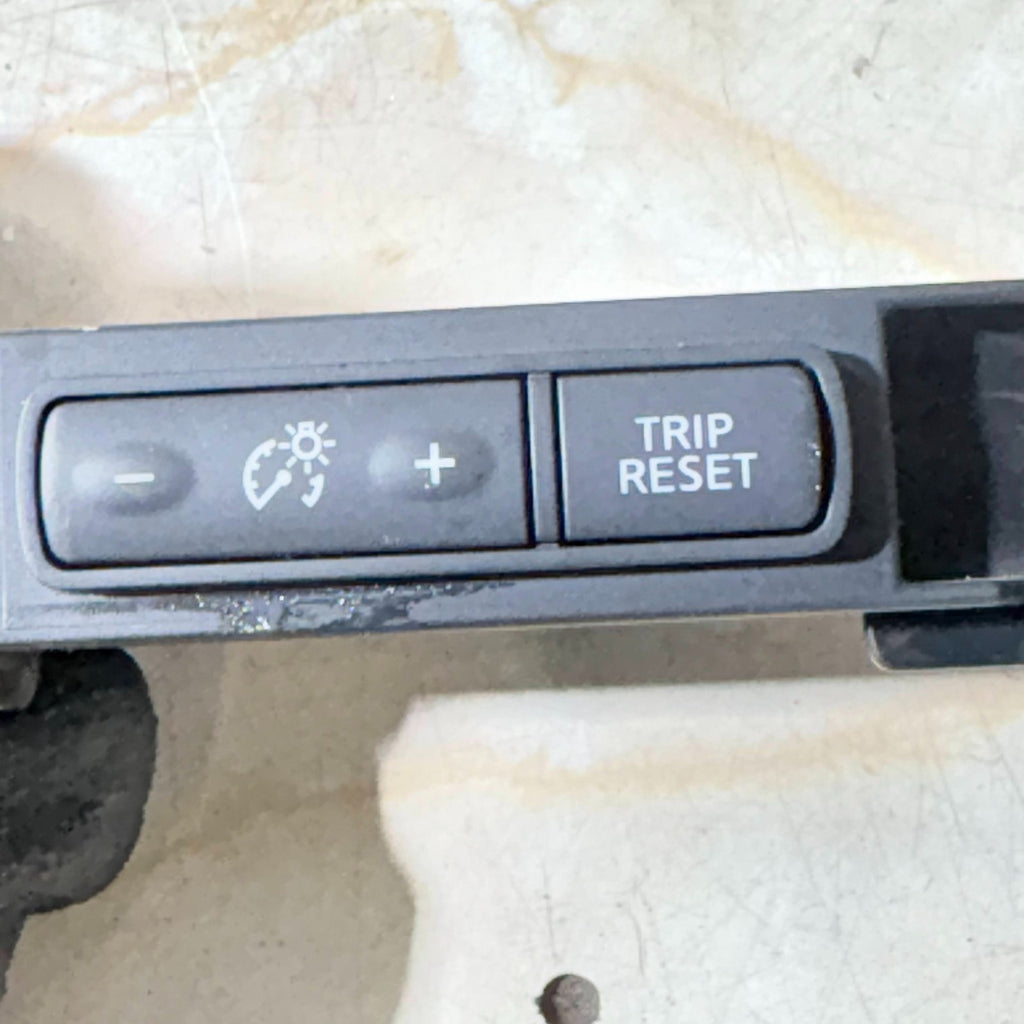 Nissan Micra K14 Mk5 Dashboard Dimmer & Trip Reset Switch 252735FB0A 2016-2022