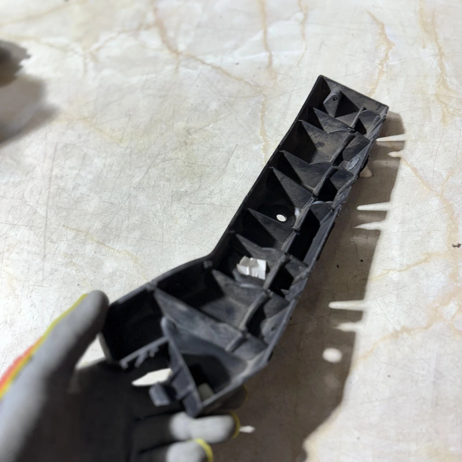 Seat Leon FR 2014 Bumper Bracket Right Rear Driver Side OS