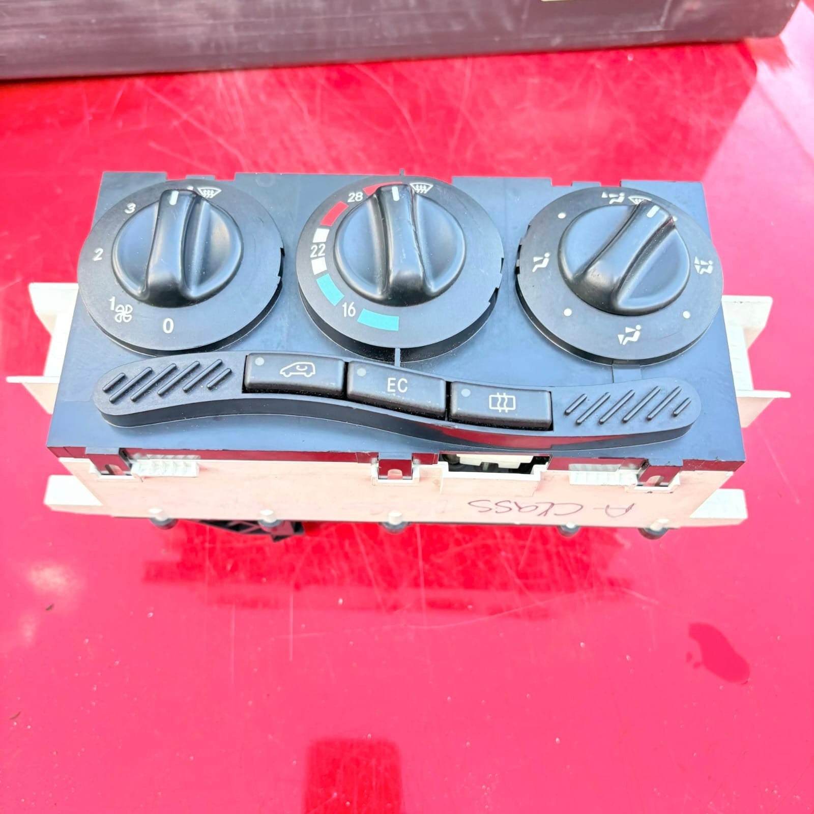 1688300485 Mercedes Benz A Class Climate Temperature Switch Panel
