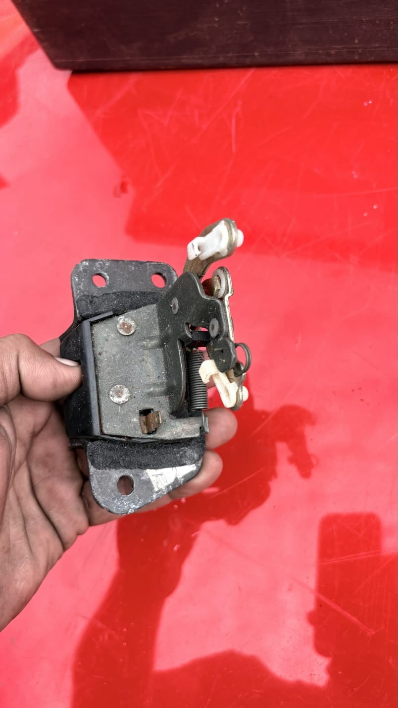 Hyundai Tucson JM 2006 Tailgate Boot Lid Lock Catch Latch AMD156798