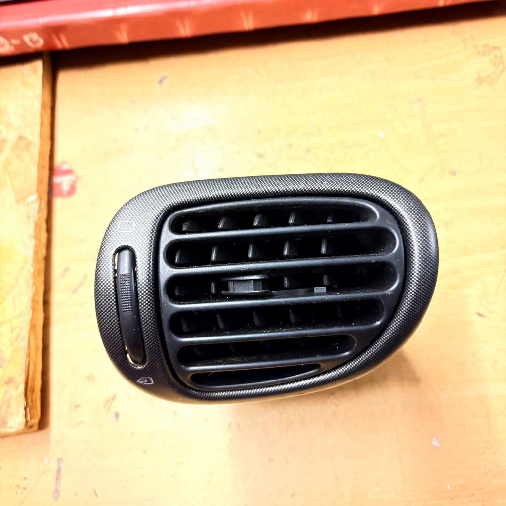 Peugeot 206 Gti 180 Dashboard Air Vent Front Right Driver Side 2003-2006