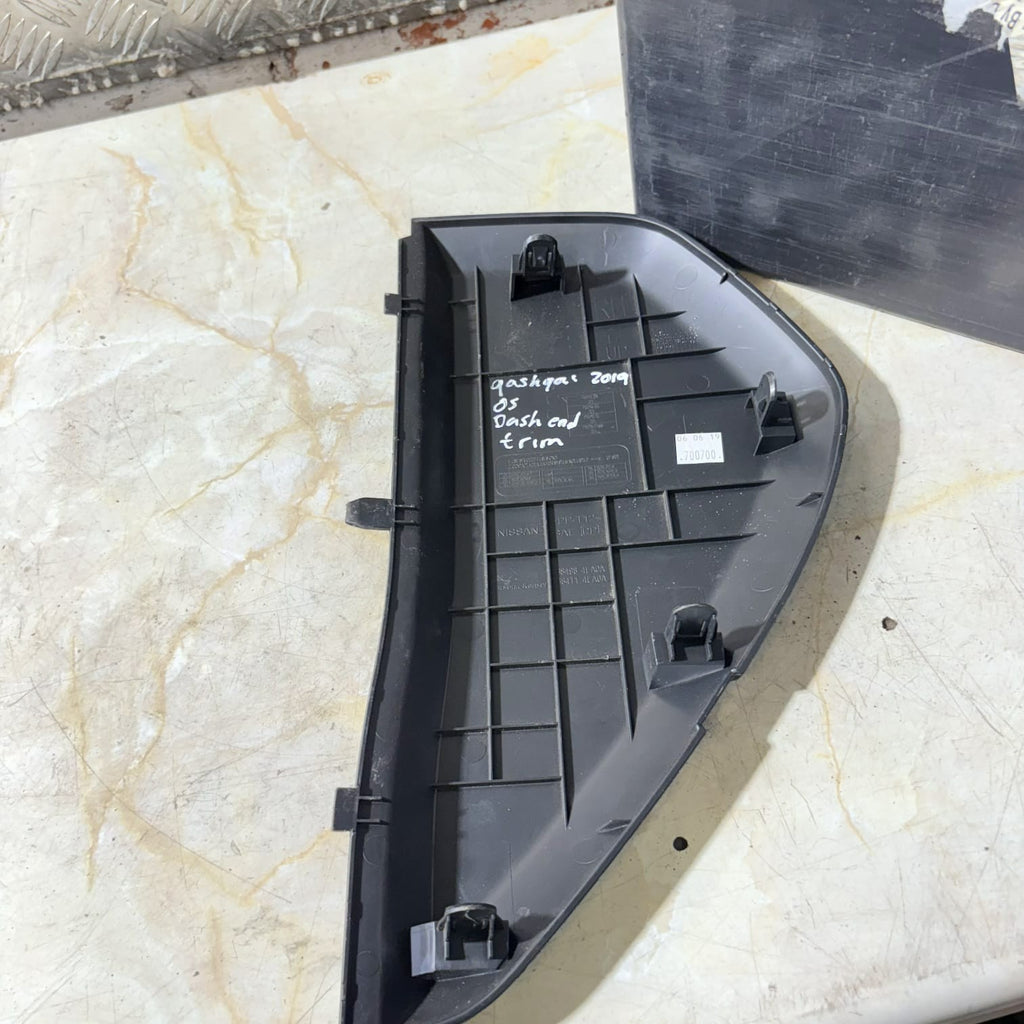 NISSAN XTRAIL 684984EAOA 2019 DASHBOARD RIGHT DRIVER SIDE END COVER TRIM