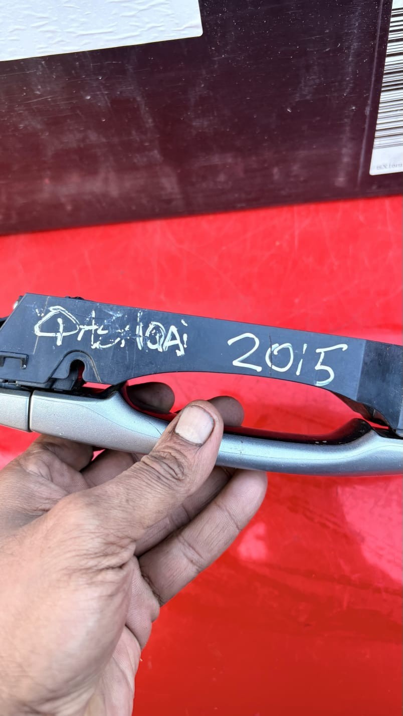 Nissan Pulsar C13 2015 Rear Right Exterior Door Handle 80610-21133 NSR