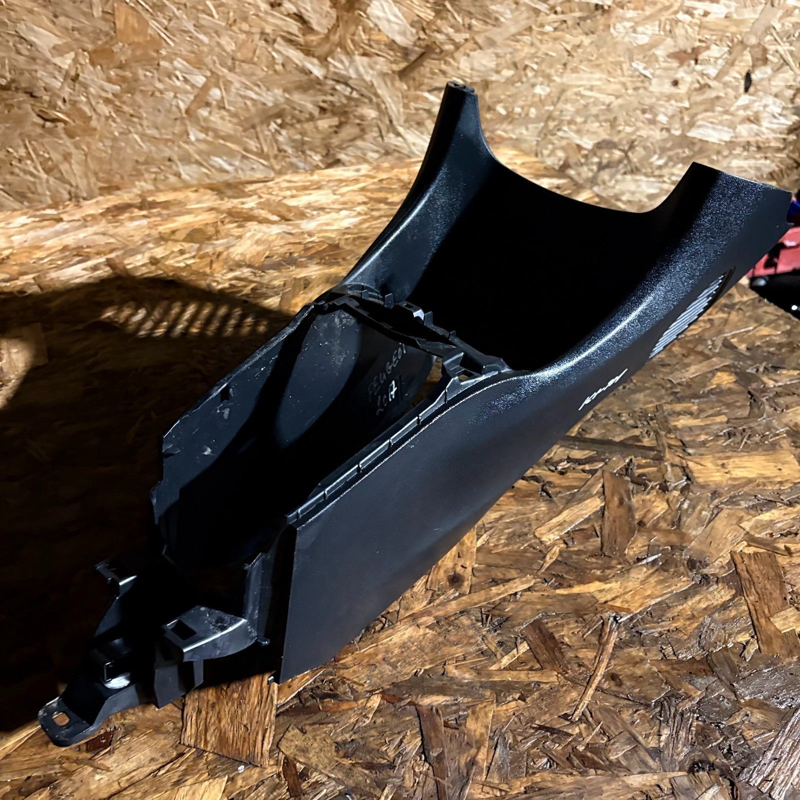PEUGEOT 108 2014-2022 FRONT CENTRE CONSOLE 1388649XZD