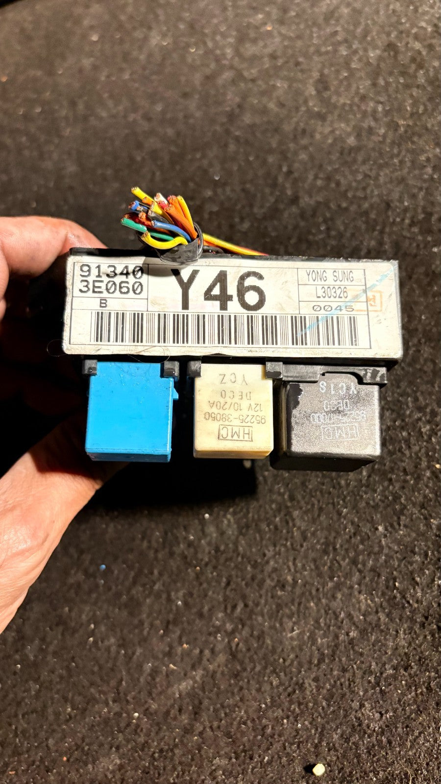 Kia Sorento BL 2003-2008 Power Relay Module Set 95225-17000/95225-38050