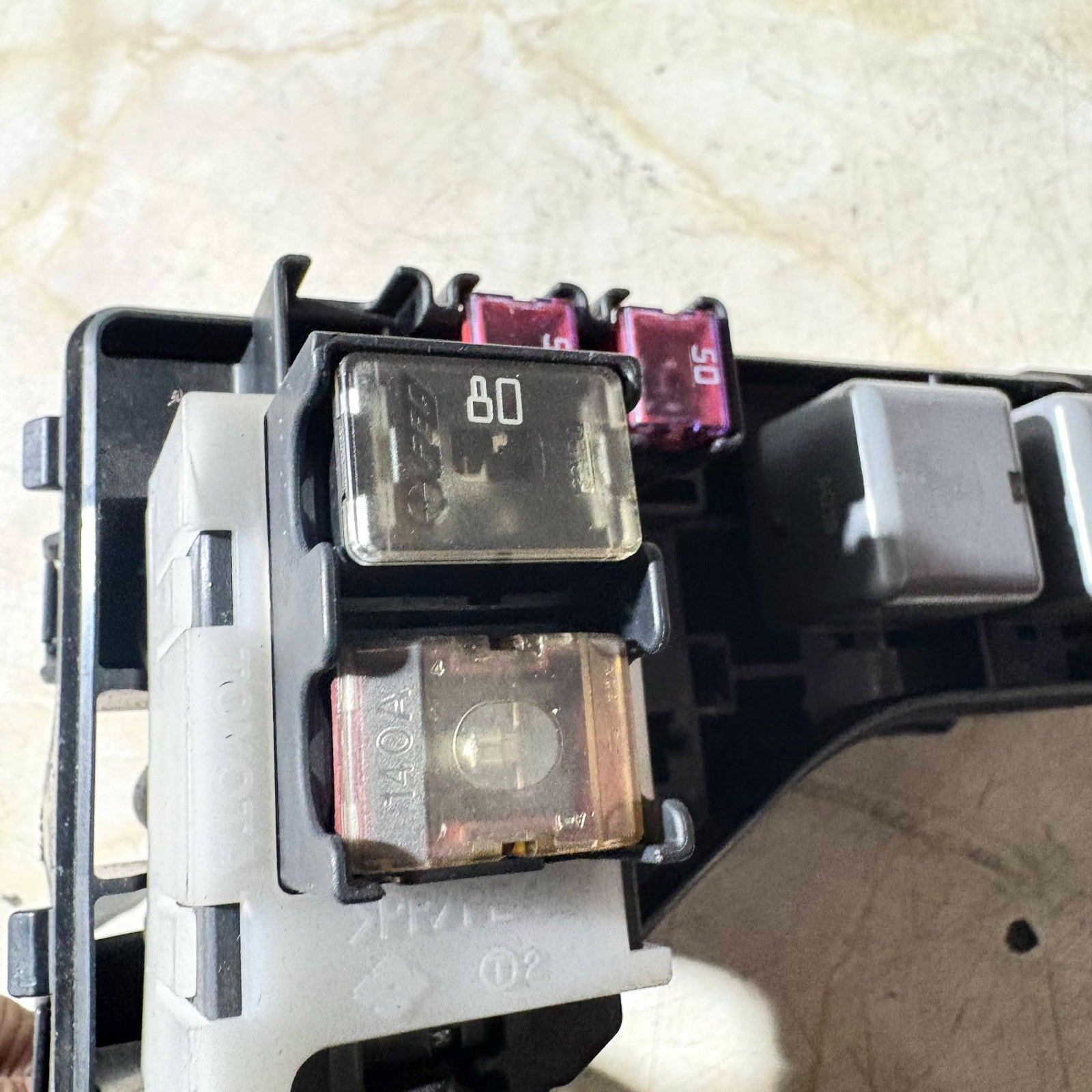 Toyota Avensis T25 2003–2009 Fuse Box Module