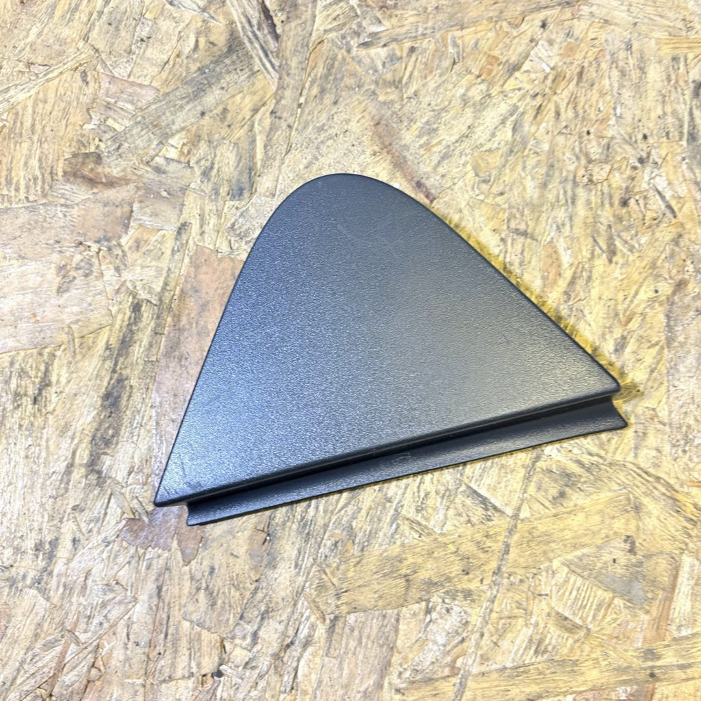 NISSAN JUKE NISMO F15 DOOR QUARTER TRIM PANEL EXTERIOR DRIVER REAR SIDE 2014