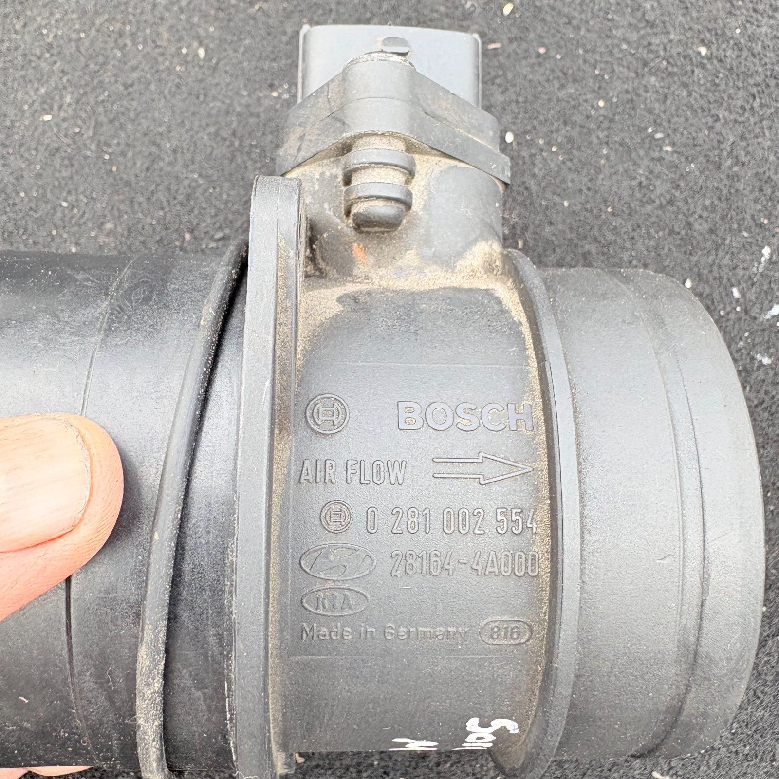 Kia Sorento Air flow mass meter 0 281 002 554