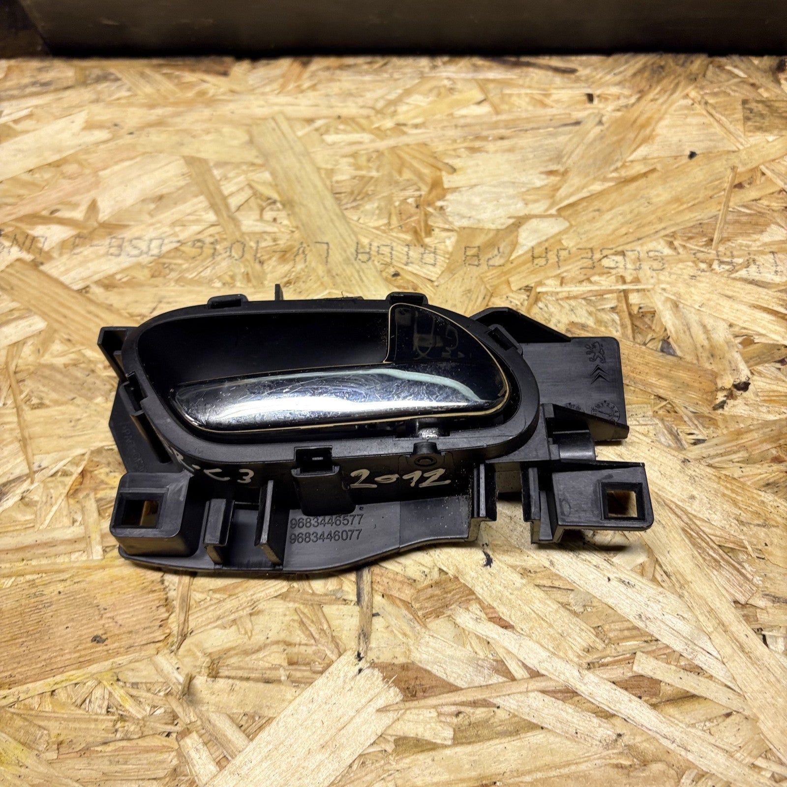 CITROEN C3 DRIVER SIDE REAR INTERIOR DOOR HANDLE 9683446077 2009-2016