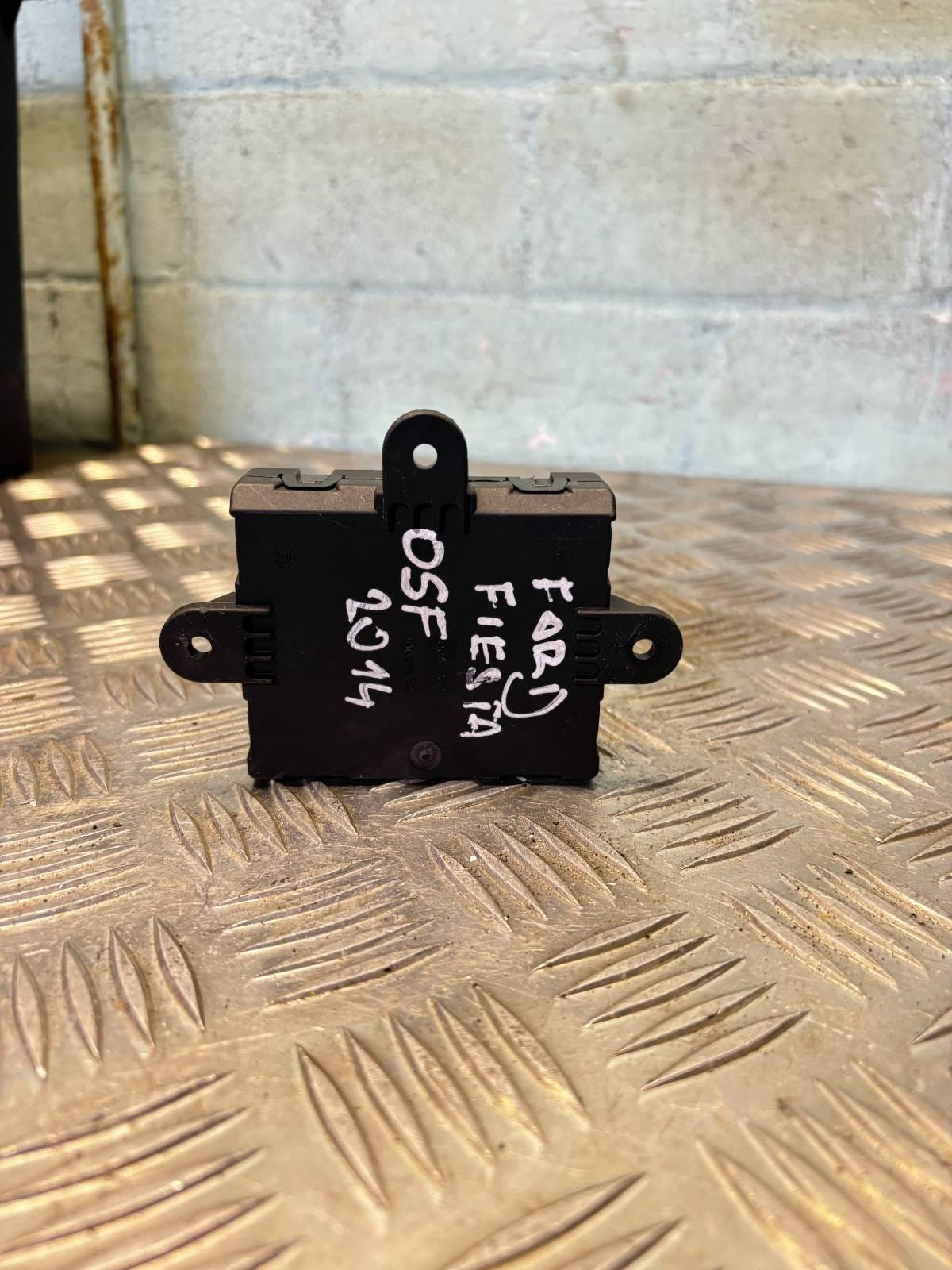 FORD FIESTA MK6 B299 Front Left Door Control Unit CV1T-14B531-AF 2010 23990661