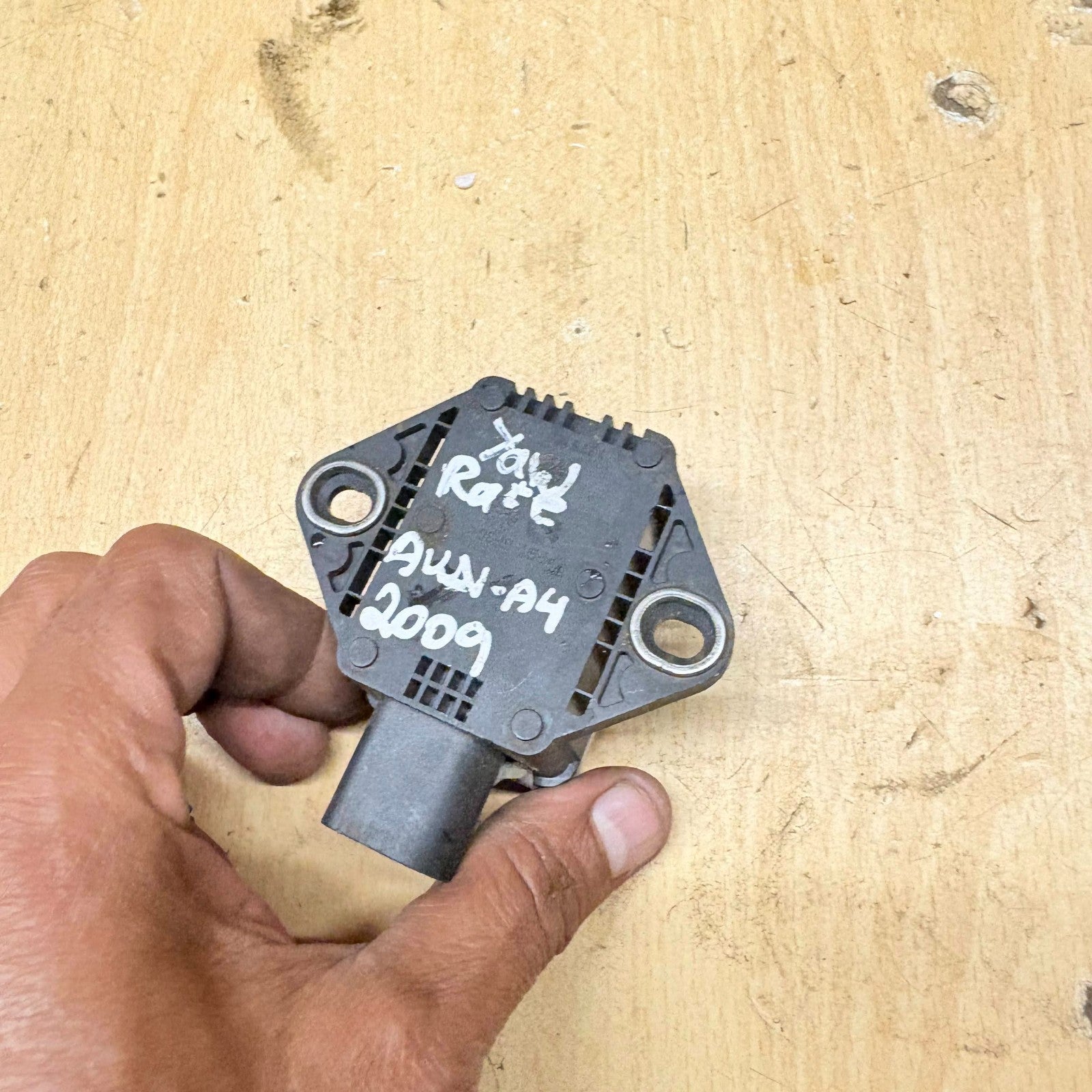 AUDI A4 B8 B7 2007-2016 ESP YAW RATE ACCELERATION SENSOR 8E0907637B