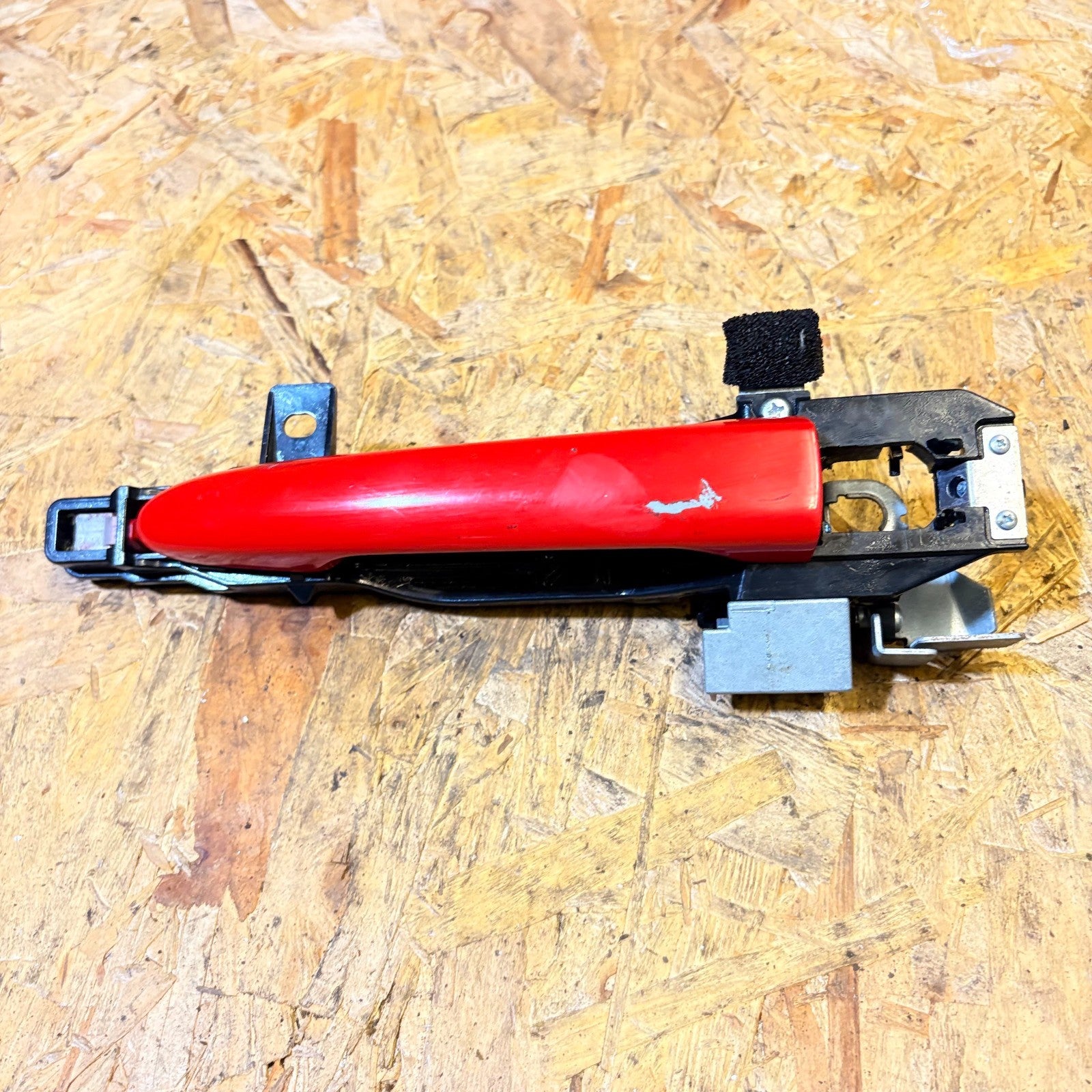 MAZDA 2 EXTERIOR DOOR HANDLE DRIVERS FRONT RIGHT SIDE 2007-2014