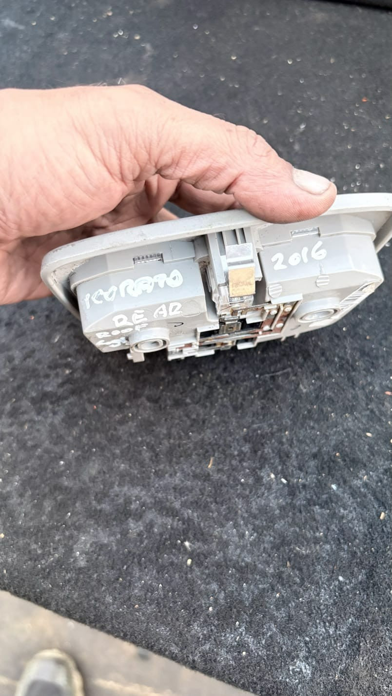 2016 SSANGYONG KORANDO INTERIOR ROOF READING LIGHT LAMP REAR 83720-34000