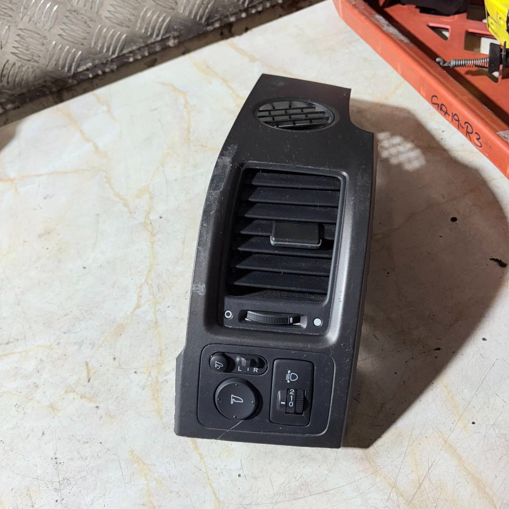Honda CR-V 2010 Driver Dash Air Vent Panel Mirror Switch 77620-SWW-E040 NH608L
