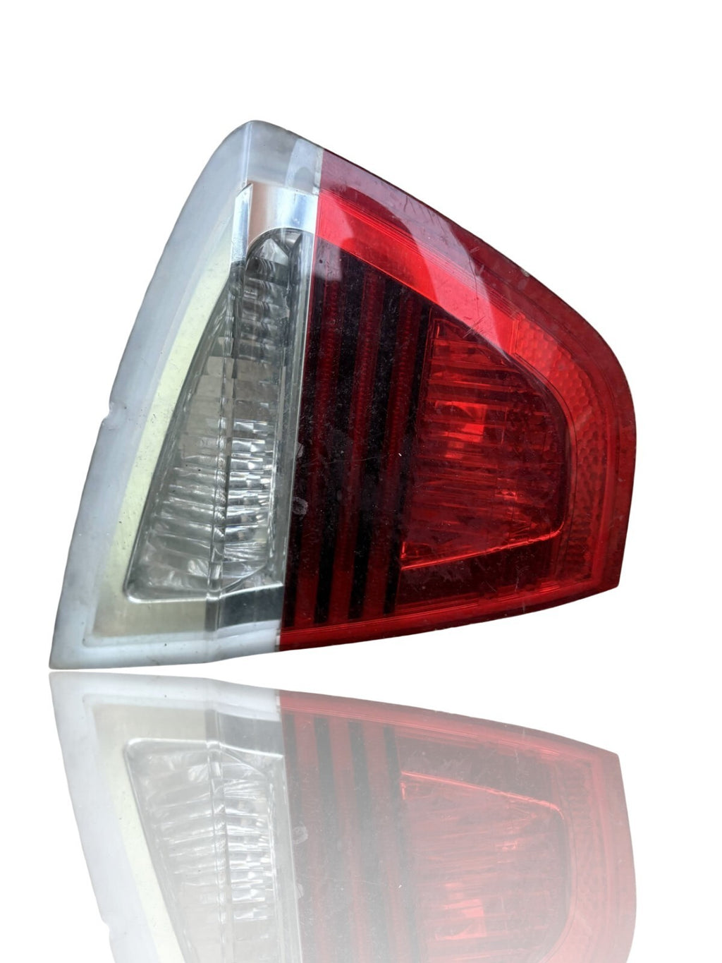 06 07 08 BMW 3 SERIES E90 Inner Light DRIVER Side Tail Light Rear Lamp