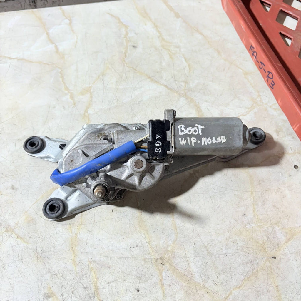 HYUNDAI I20 5 DR HATCH 1.2 WIPER MOTOR (REAR) 98710-1J000
