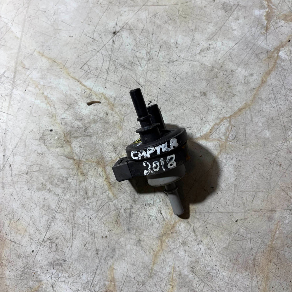 Renault Captur 2016-2020 Hatchback Air Pressure Valve
