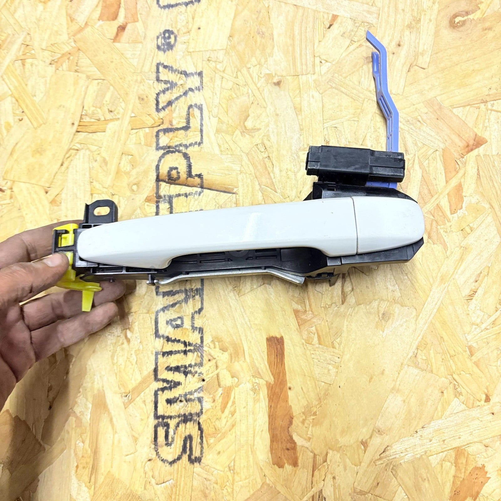 Toyota Prius 2010-2015 XW30/ZVW30 Rear Left (NSR) Exterior Door Handle White