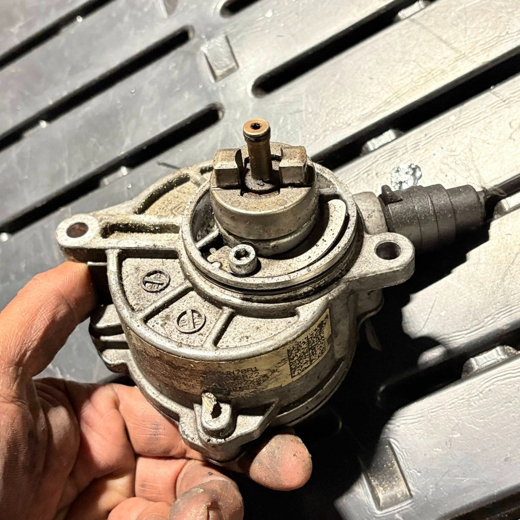 Mercedes 2007 Brake Vacuum Pump A6462300265