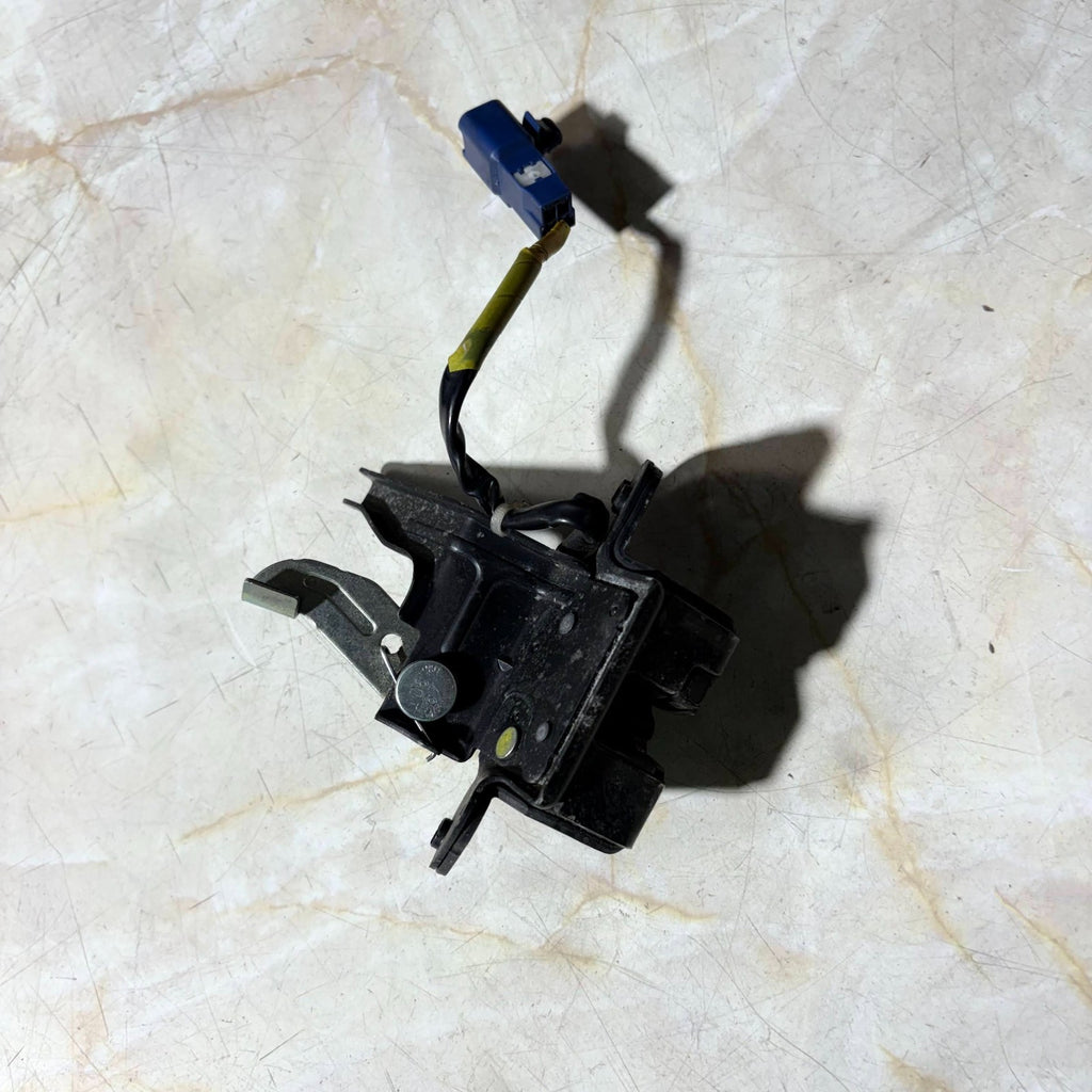 TOYOTA YARIS MK1 1999-2005 REAR TAILGATE BOOT LOCK LATCH MECHANISM CATCH