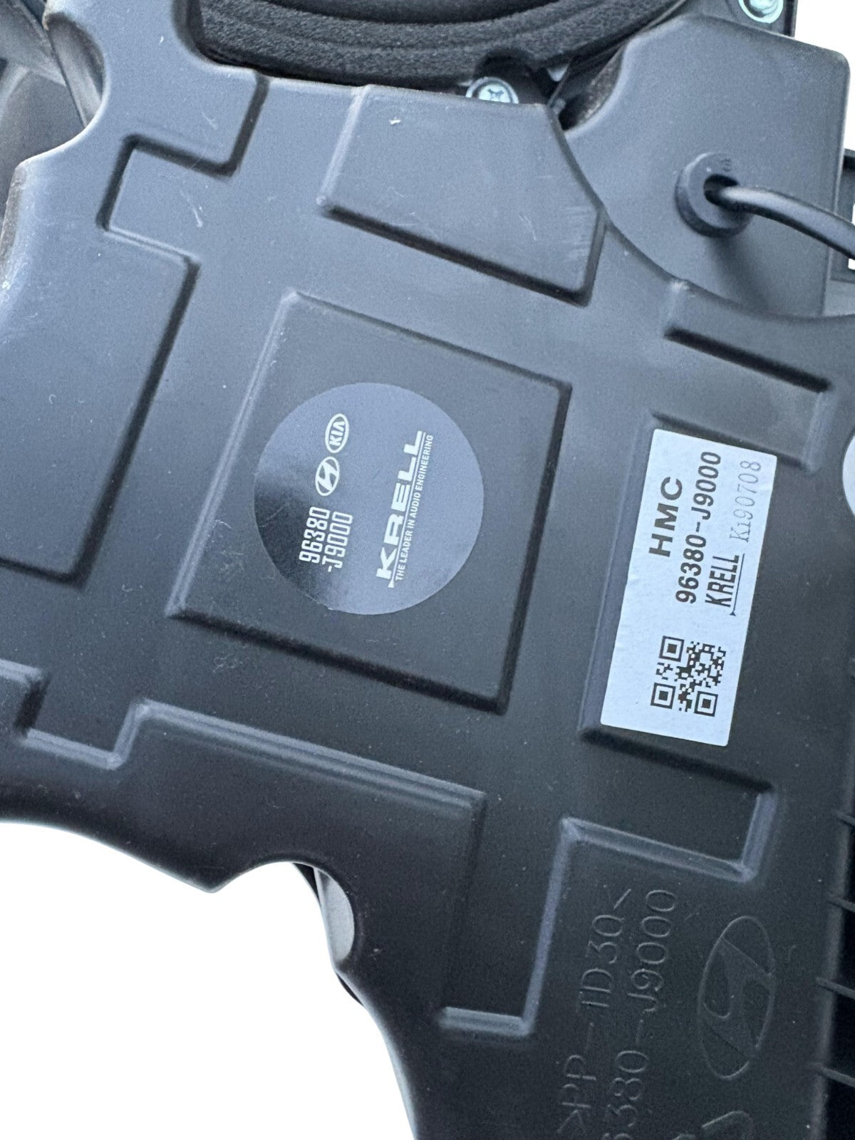HYUNDAI KONA SUBWOOFER SPEAKER 96380J9000 MK1 OS 2020-2023
