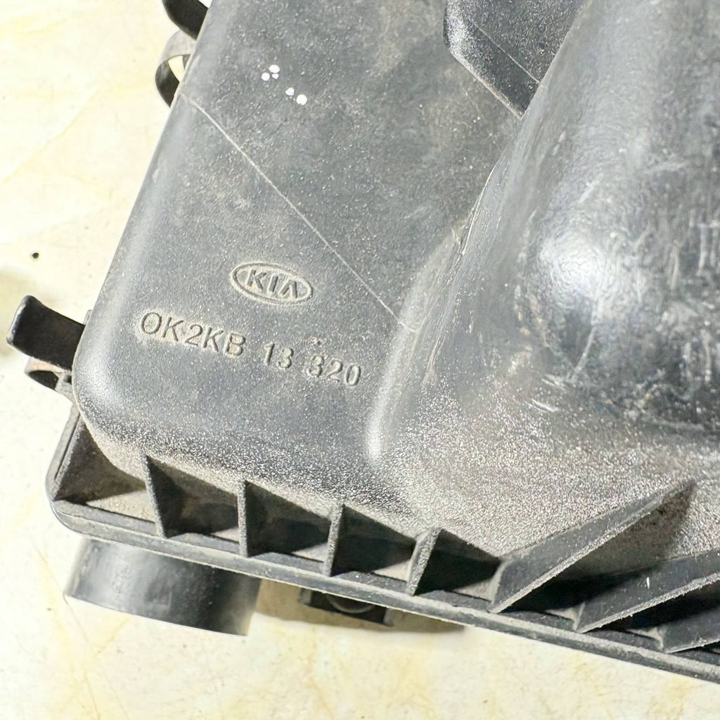 Kia Carens 2.0 CRDi 2002-2006 Air Filter Box Housing Airbox OK2KB1332