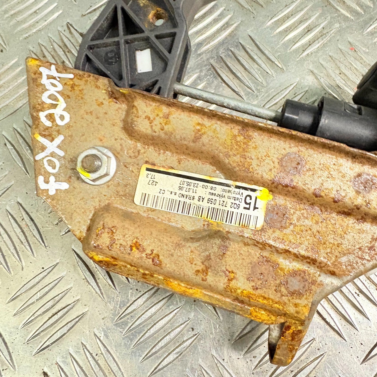 VW FOX Clutch Pedal 6Q2721059AB 2007