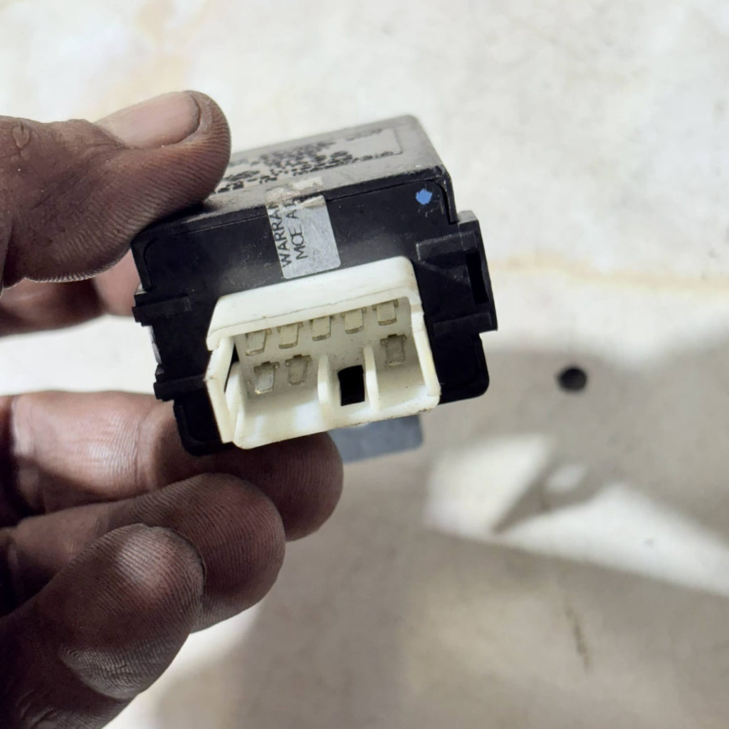 PROTON SAVVY 2011 5DR DOOR CONTROL MODULE PW539491