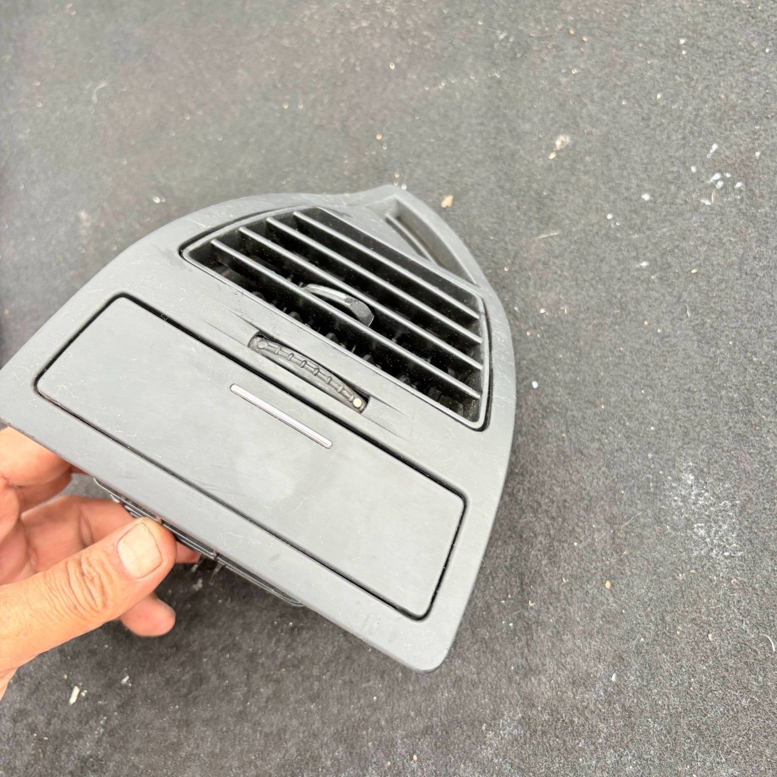 Citroen C4 Mk1 2004-2010 Left Passenger Dash Air Vent Storage 9646338077