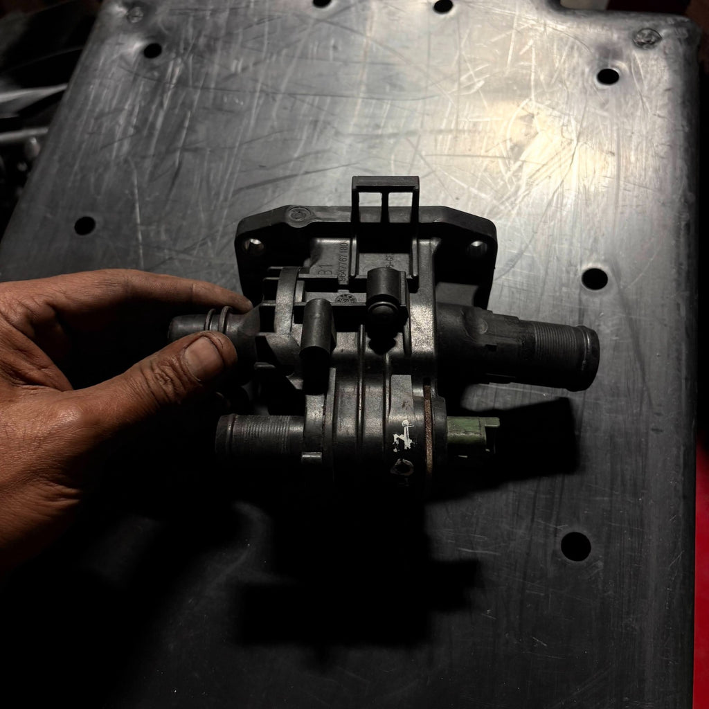 THERMOSTAT HOUSING 9647767180 PEUGEOT 407